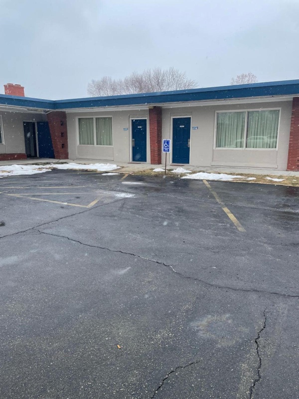 American Motor Inn - Rock Island image 25