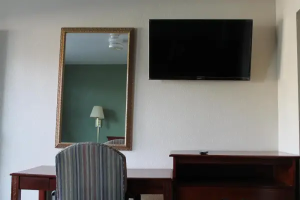 American Motor Inn - Rock Island 7